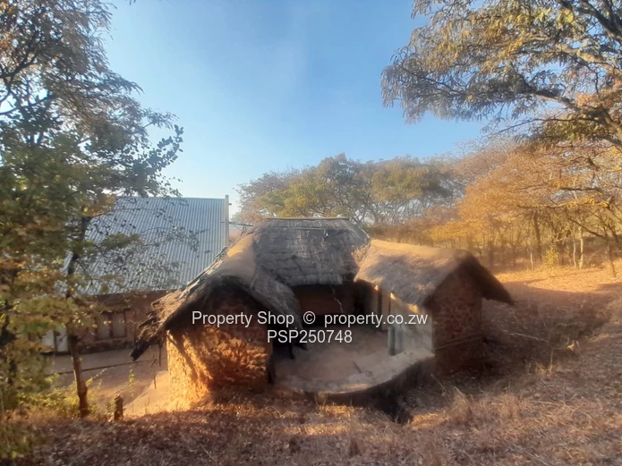 Rustic Double Storey with Panaromic Views - Mazowe