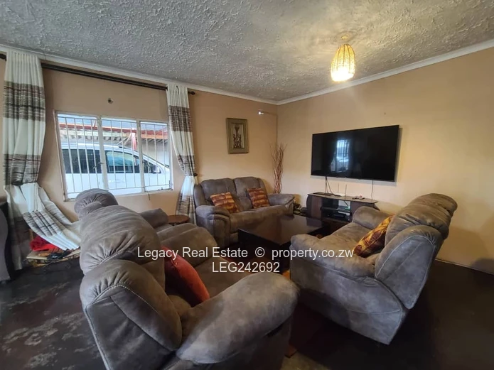 Well-Maintained Family Home for Rent – Sunningdale 2