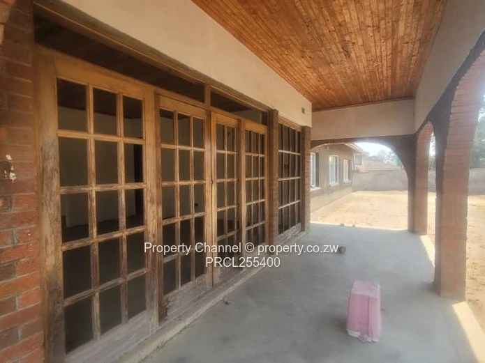 Prime Corner Property for Sale – Windsor Park, Ruwa