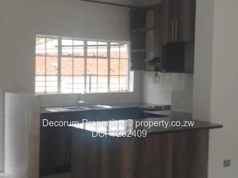 Spacious 2-Bed Strathaven Flat 