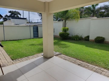 3 Bedroom Flat & Apartment