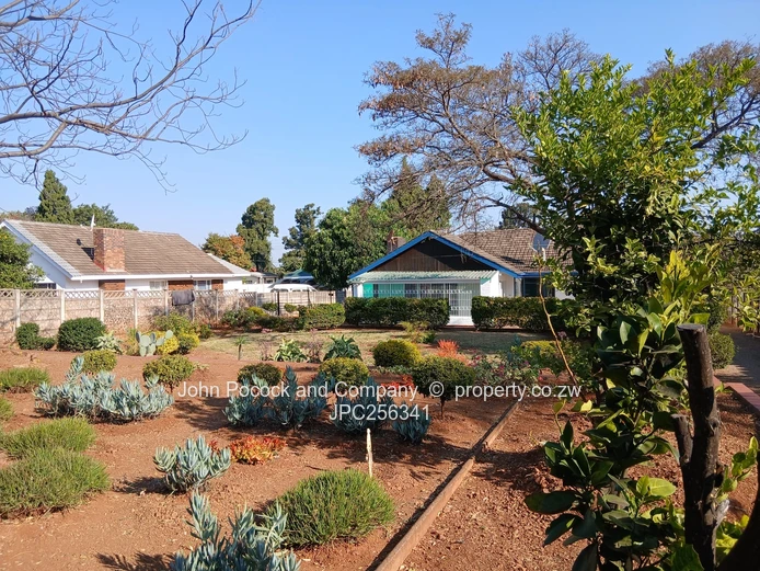 A Well Located Family Home! (Sole Mandate)