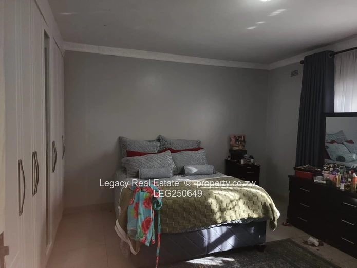 Executive Family Home With Walk-In Closet & Entertainment Area