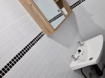 2 Bedroom Flat & Apartment