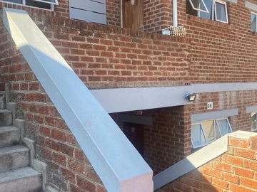 3 Bedroom Flat & Apartment