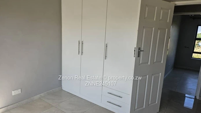 Modern 3-Bed House, With a Borehole, Strathaven For Rent