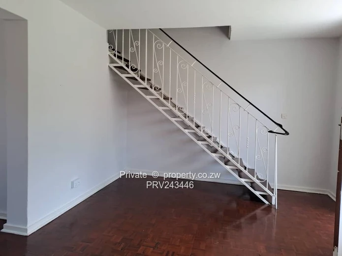 Neat 2 bed duplex garden flat for Rent