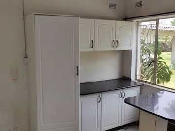 3 Bedroom Flat & Apartment