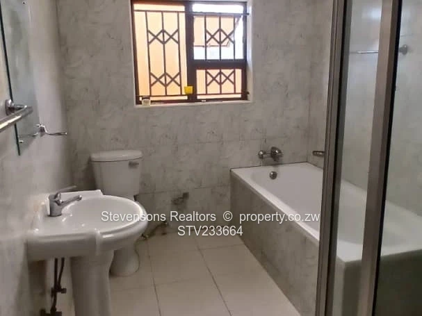 Galloway Park 6 Bedroom House, Norton