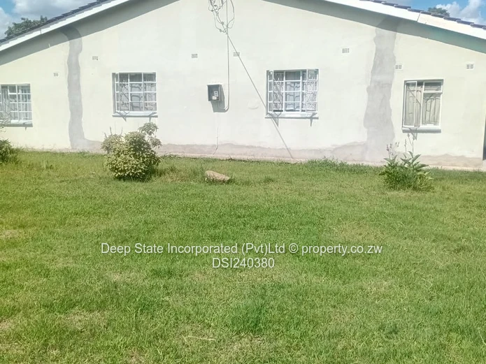 Hatfield house for sale (off airport road)