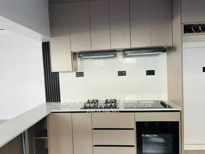 Cluster Unit for rent in Waterfalls available 1 August