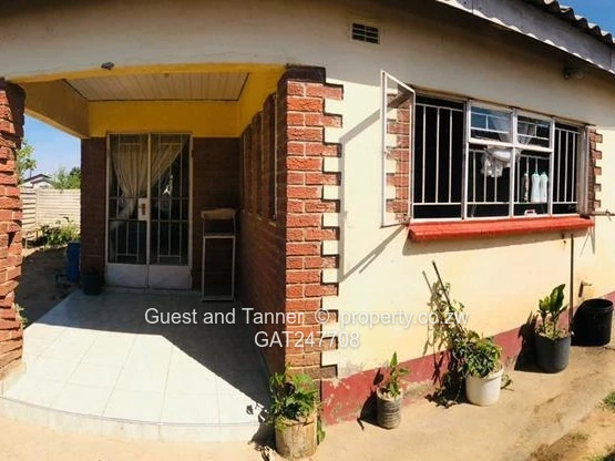 Income Generating 4 Bed House in Unit L, Chitungwiza