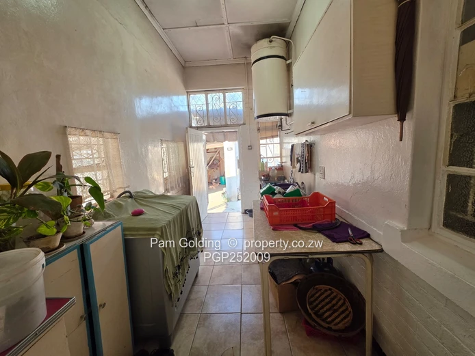 Spacious Family Home on an 869 sqm Stand