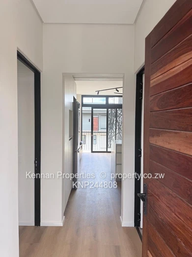 Simple living - Loft Apartment (Sole Mandate)