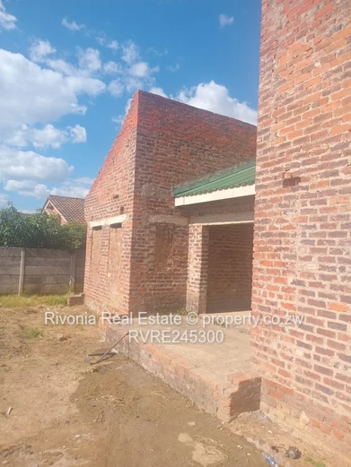 4-Bed Incomplete Brick House on 400m² - Tynwald north
