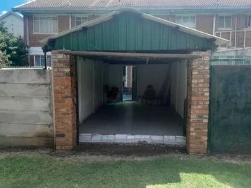 2 Bedroom Garden Flat