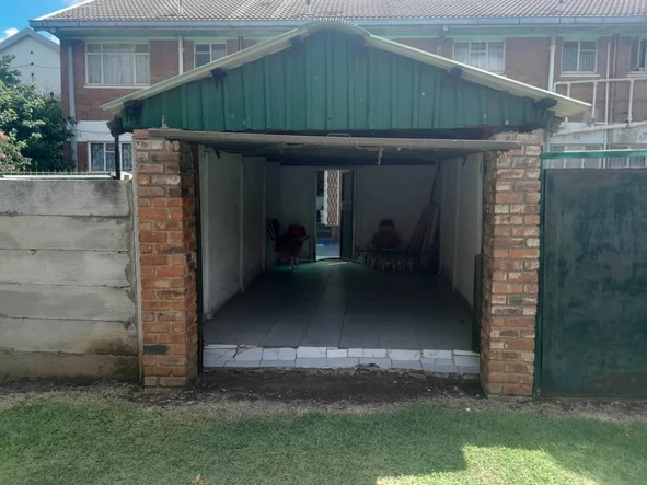 2 Bedroom Garden Flat