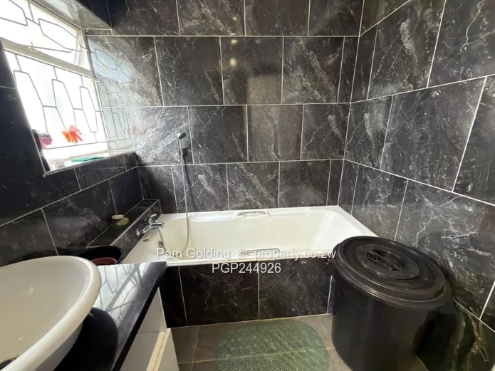 A Spacious Family Home (Sole Mandate)