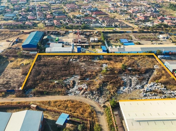 Commercial & Industrial Land