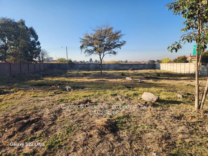 2000m² Waterfalls Stand — Tarred Main Road, Walled Plot