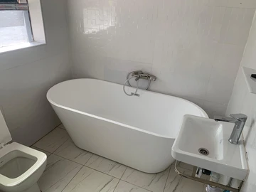3 Bedroom Flat & Apartment