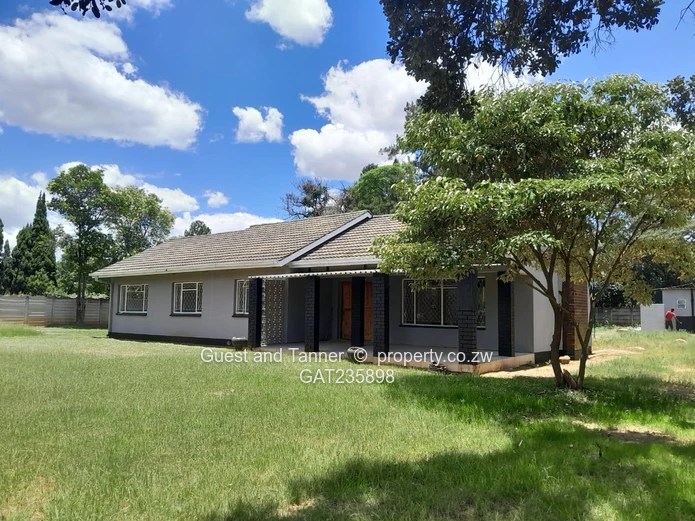 3 Bedroom House for Rent in Hatfield - Rates included