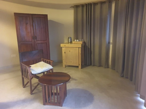 Hotel & Lodge