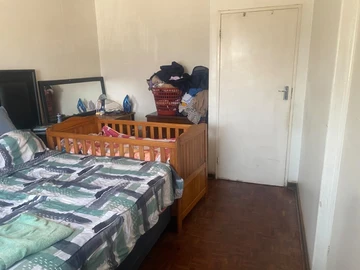 Flat & Apartment
