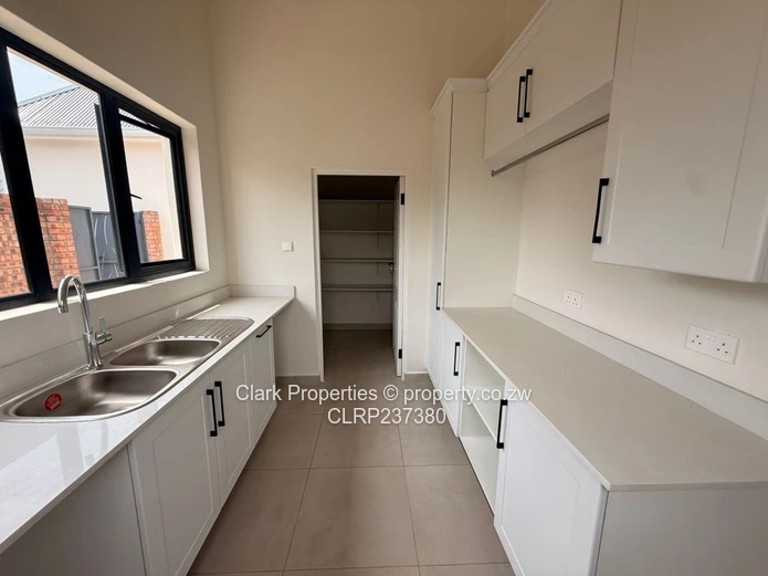 Contemporary Living in Vainona