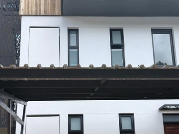 2 Bedroom Flat & Apartment