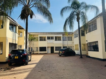 2 Bedroom Flat & Apartment