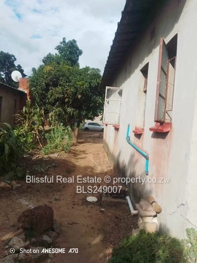 4 Bedroom house for sale in kuwadzana 5