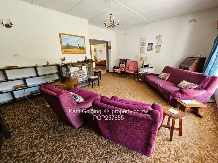 Comfortable 3-Bed Burnside Home