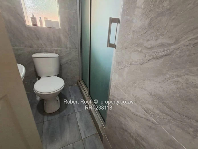 Lovely 3 bed family cluster in Greendale!