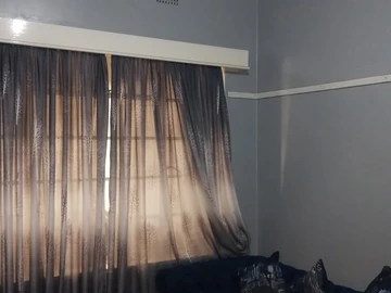 2 Bedroom Flat & Apartment