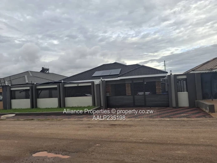 Modern 4-Bedroom Home with Income-Generating Flatlet