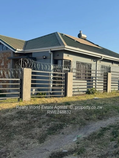 For Sale – Marwede Bungalows (Next to Glaudina, Bulawayo Road) 