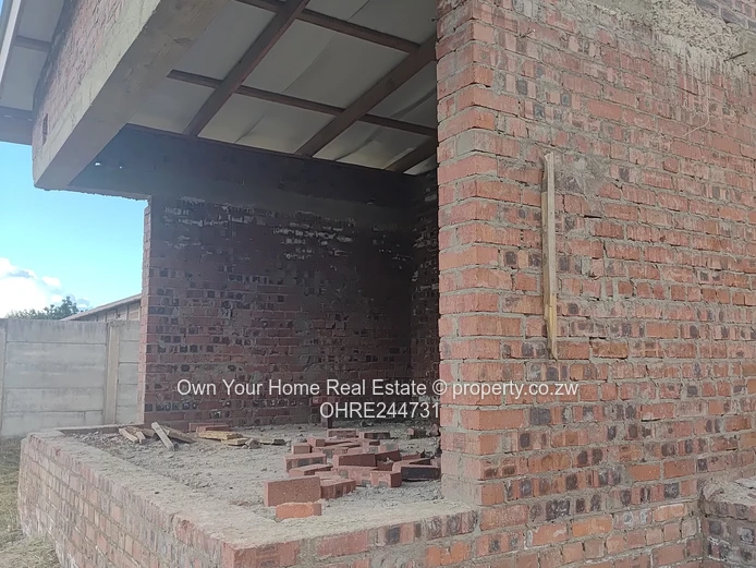 Park Meadowlands Hatfield incomplete clusters house