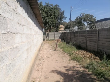 Commercial & Industrial Land