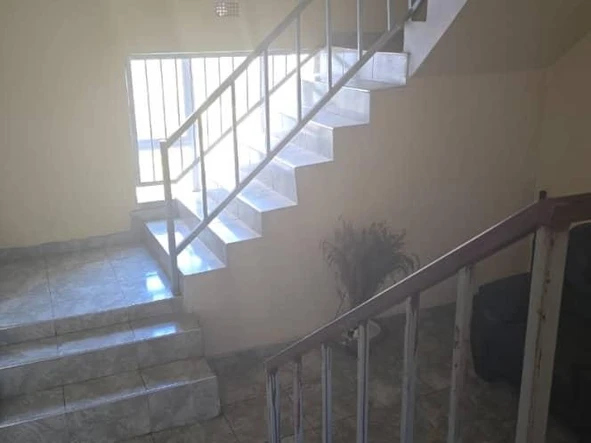 6 Bedroom House