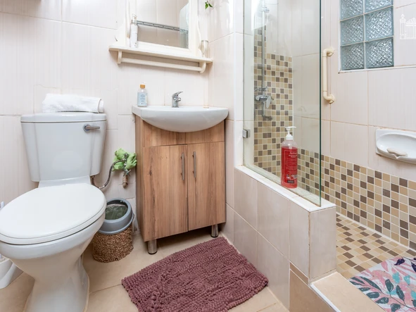 2 Bedroom Garden Flat