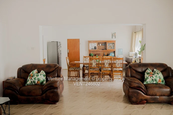 Lovely home in Domboshawa