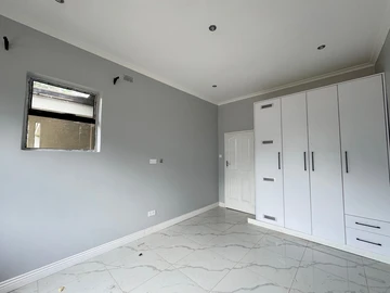 3 Bedroom Garden Flat