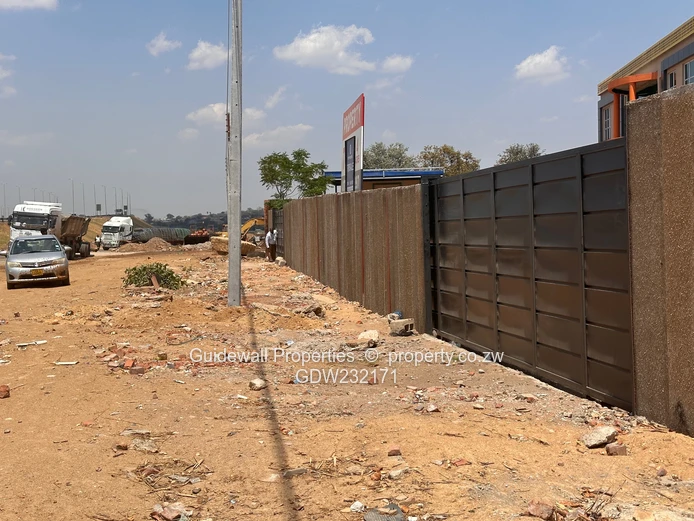 4 Acre commercial stand on the newest Trabablas interchange