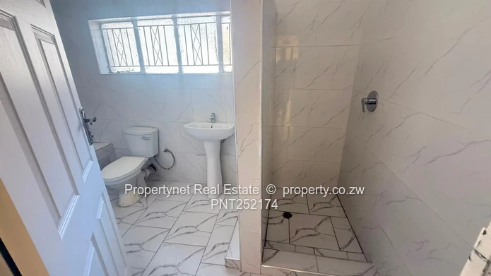 Solid neat family home!!!