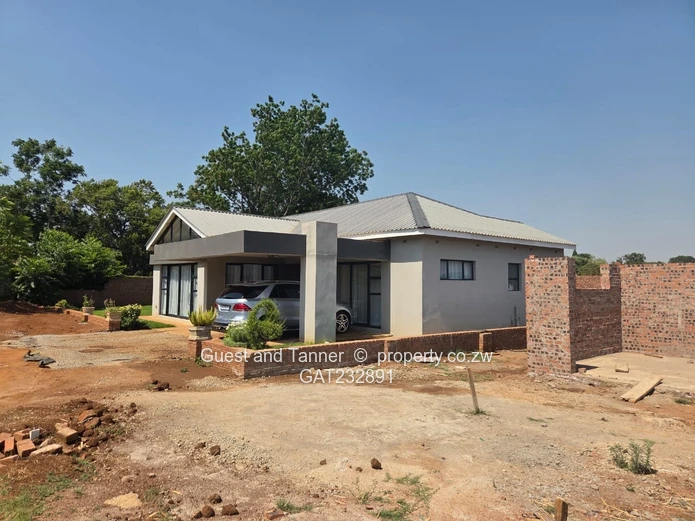 Modern Cluster Homes for Sale in Mandara near Harare – 3 En-Suite Bedrooms and Secure Complexes