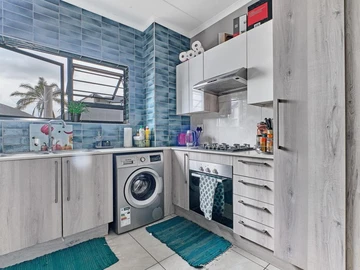 3 Bedroom Garden Flat