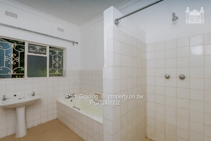 4 Bedroom House In Golden Triangle 