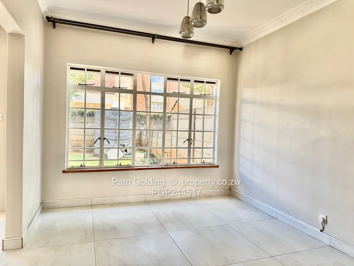 Lovely 3 bedroom Duplex Apartment- Upper Avenues