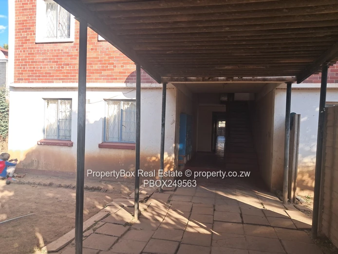 Bachelor's Flat for sale in the Avenues, Central Avenue & 8th St!